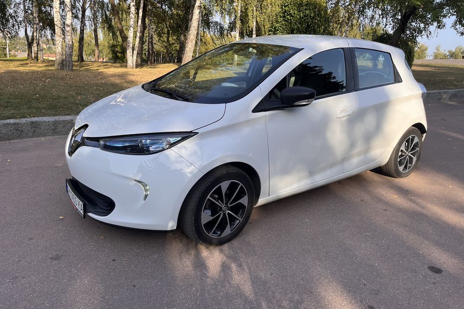 Продам Renault Zoe 41кв запас ходу 300 2018 года в Житомире