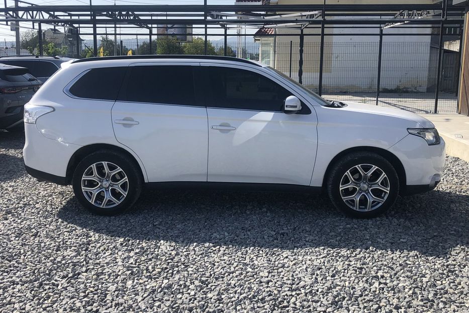 Продам Mitsubishi Outlander 2013 года в Черновцах