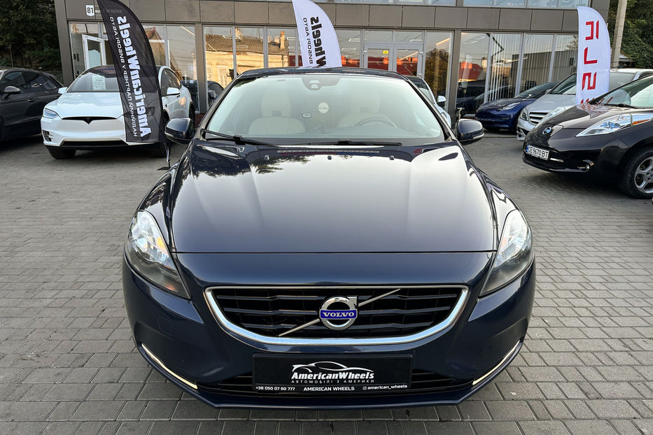 Продам Volvo V40 2014 года в Черновцах