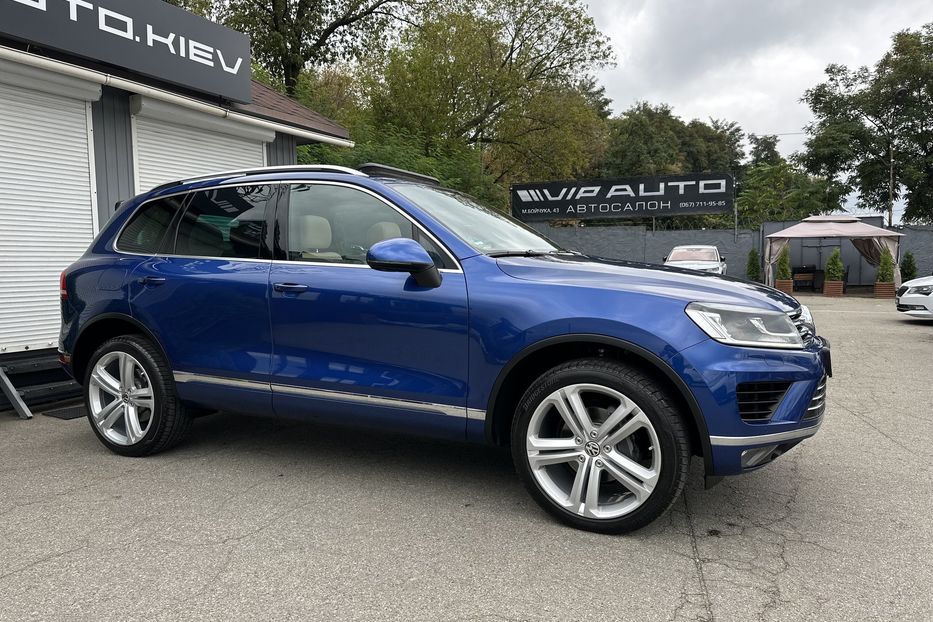 Продам Volkswagen Touareg Exclusive Edition  2017 года в Киеве