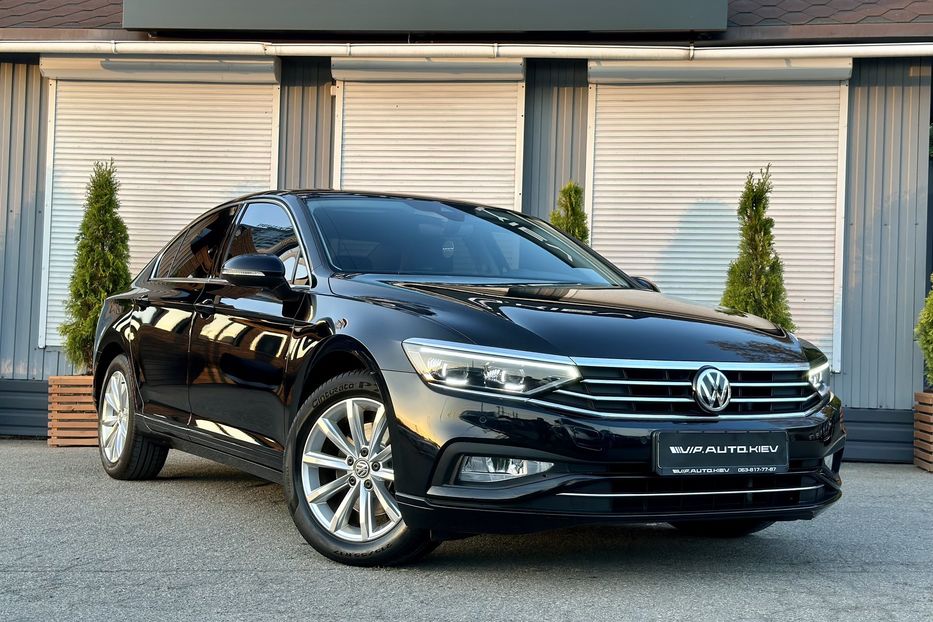 Продам Volkswagen Passat B8 РЕСТАЙЛИНГ  2019 года в Киеве