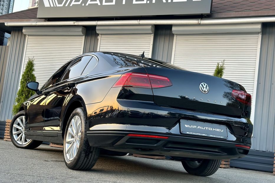 Продам Volkswagen Passat B8 РЕСТАЙЛИНГ  2019 года в Киеве