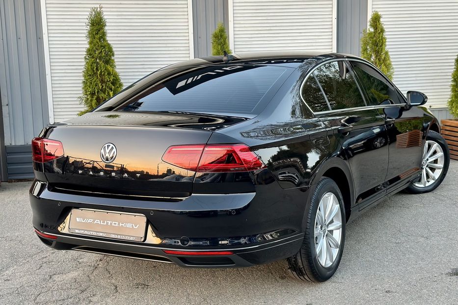 Продам Volkswagen Passat B8 РЕСТАЙЛИНГ  2019 года в Киеве