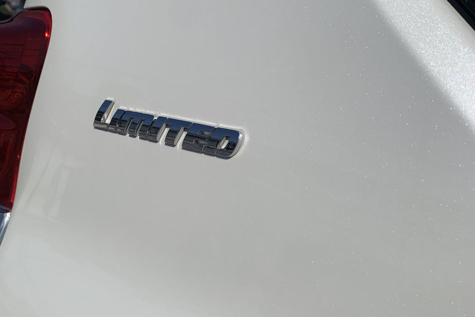 Продам Toyota Land Cruiser Prado Limited 3.0D 2013 года в Черновцах