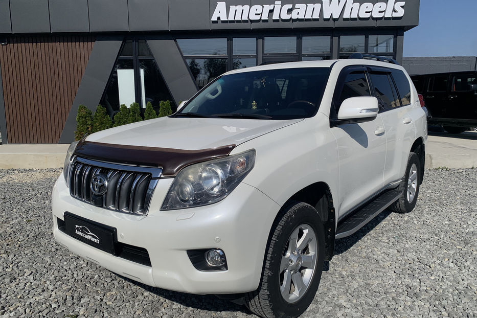 Продам Toyota Land Cruiser Prado Limited 3.0D 2013 года в Черновцах