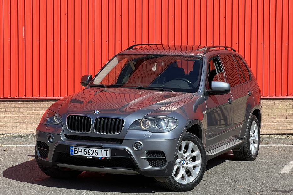 Продам BMW X5 7mest 2011 года в Одессе