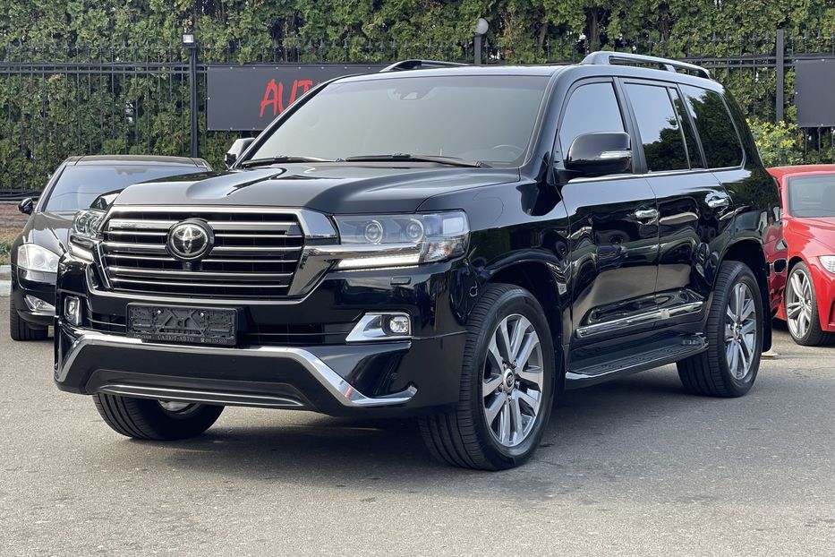 Продам Toyota Land Cruiser 200 SE Special Edition 2017 года в Киеве