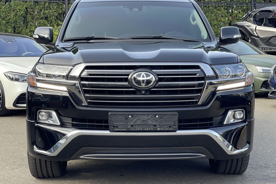 Продам Toyota Land Cruiser 200 SE Special Edition 2017 года в Киеве