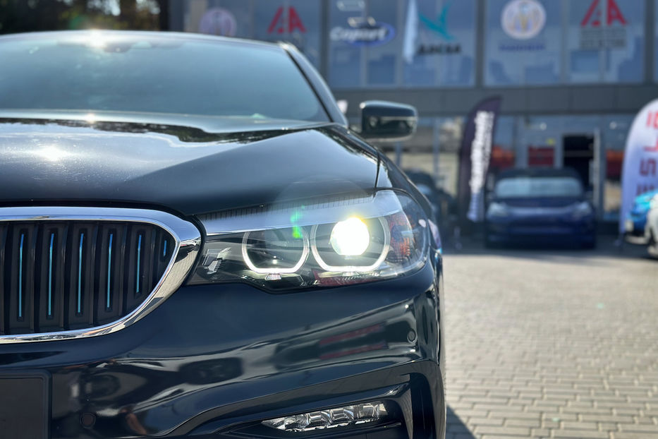 Продам BMW 530 eDrive 2018 года в Черновцах