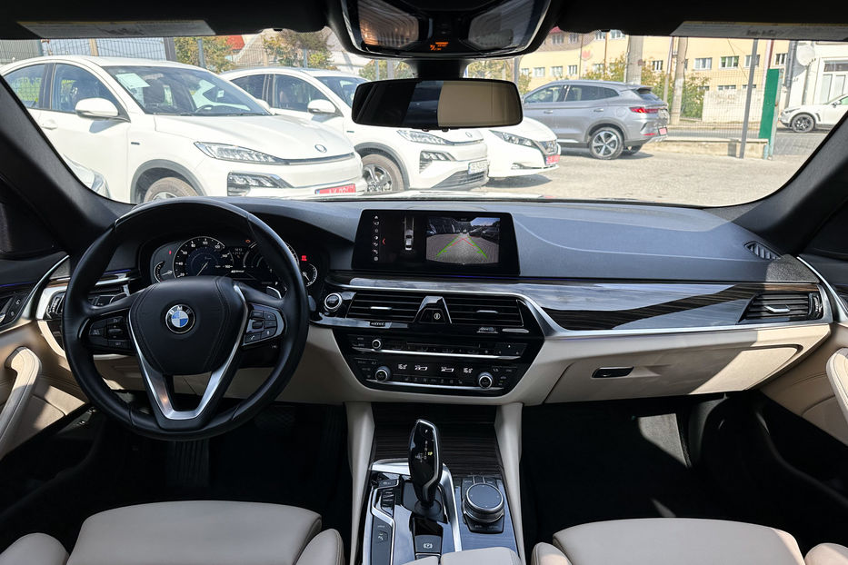 Продам BMW 530 eDrive 2018 года в Черновцах