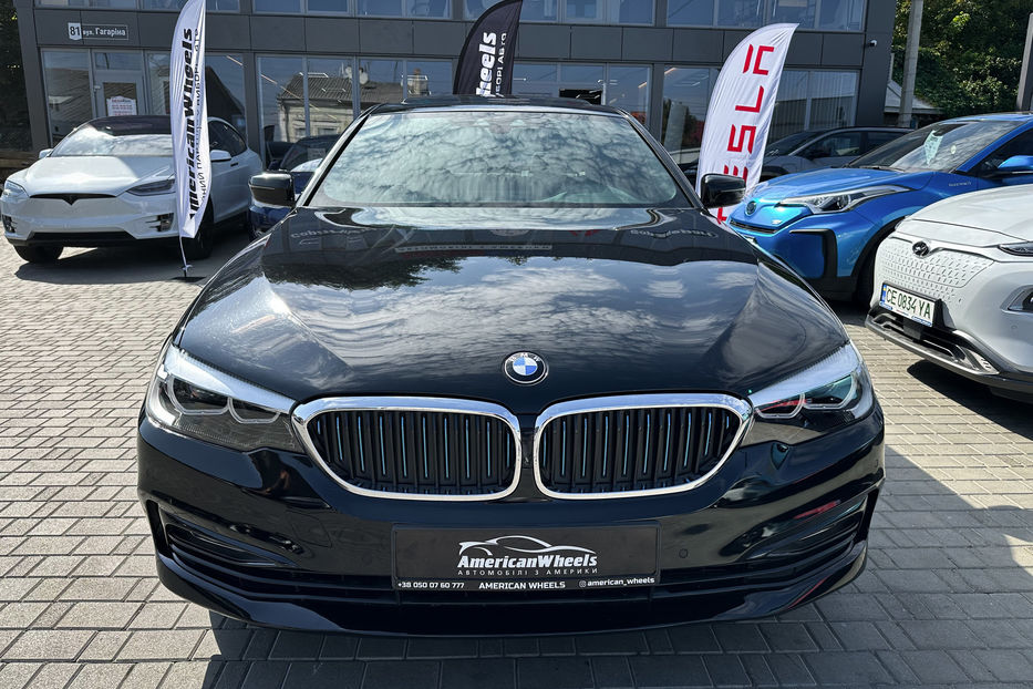 Продам BMW 530 eDrive 2018 года в Черновцах