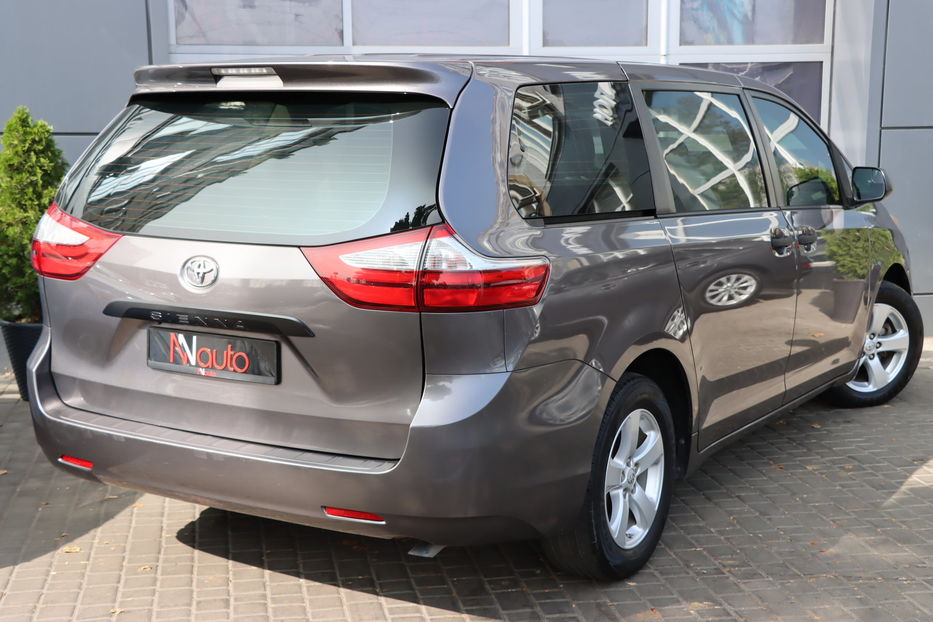 Продам Toyota Sienna 2015 года в Одессе