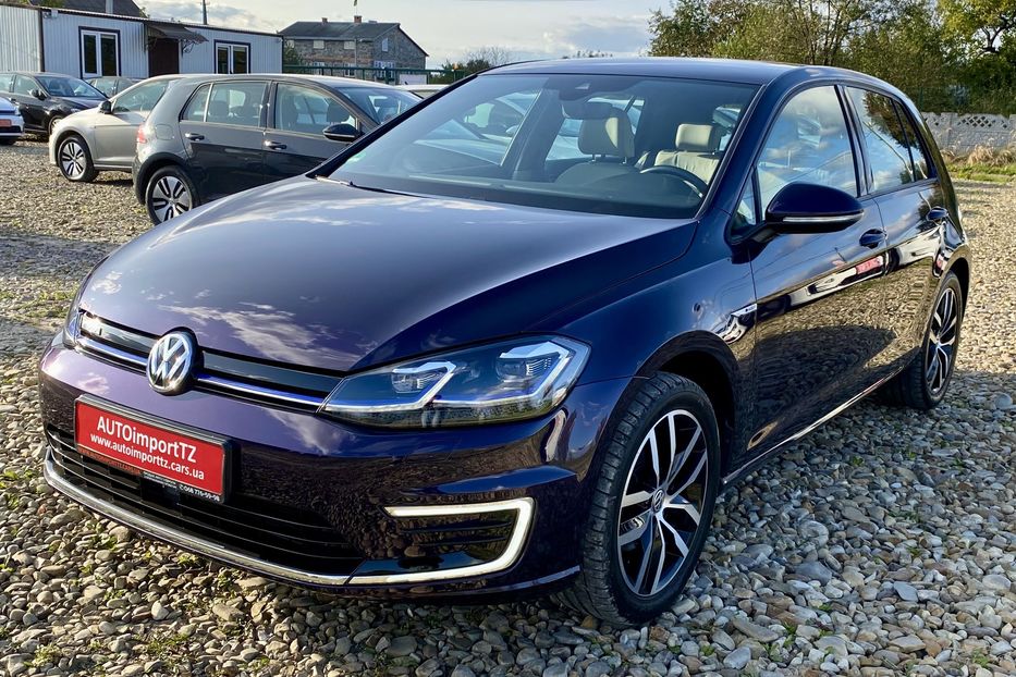 Продам Volkswagen e-Golf FULL LED,Шкіра,Дюнаудіо,Круїз 2019 года в Львове