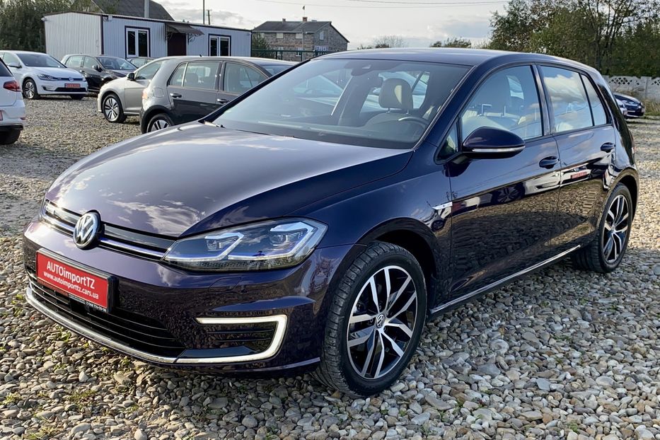 Продам Volkswagen e-Golf FULL LED,Шкіра,Дюнаудіо,Круїз 2019 года в Львове