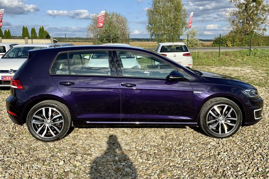 Продам Volkswagen e-Golf FULL LED,Шкіра,Дюнаудіо,Круїз 2019 года в Львове