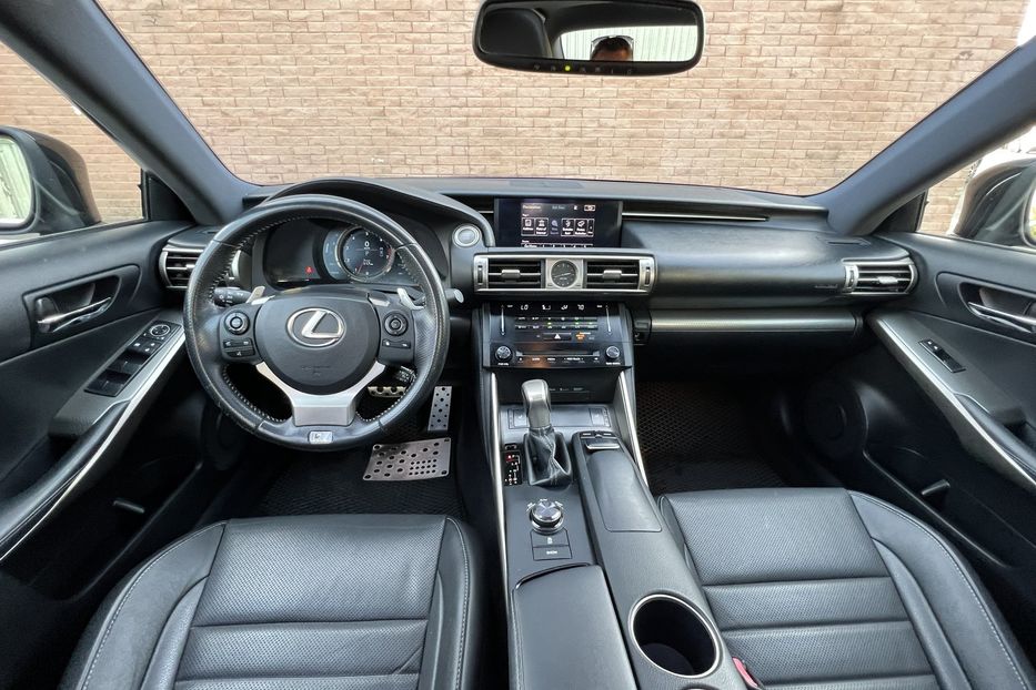 Продам Lexus IS 250 F-SPORT 2014 года в Одессе