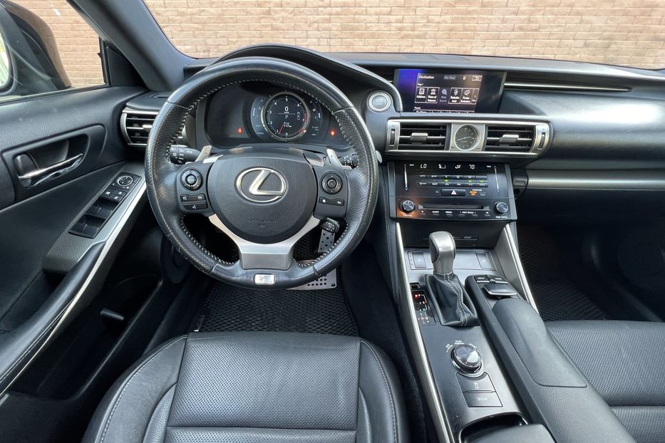 Продам Lexus IS 250 F-SPORT 2014 года в Одессе