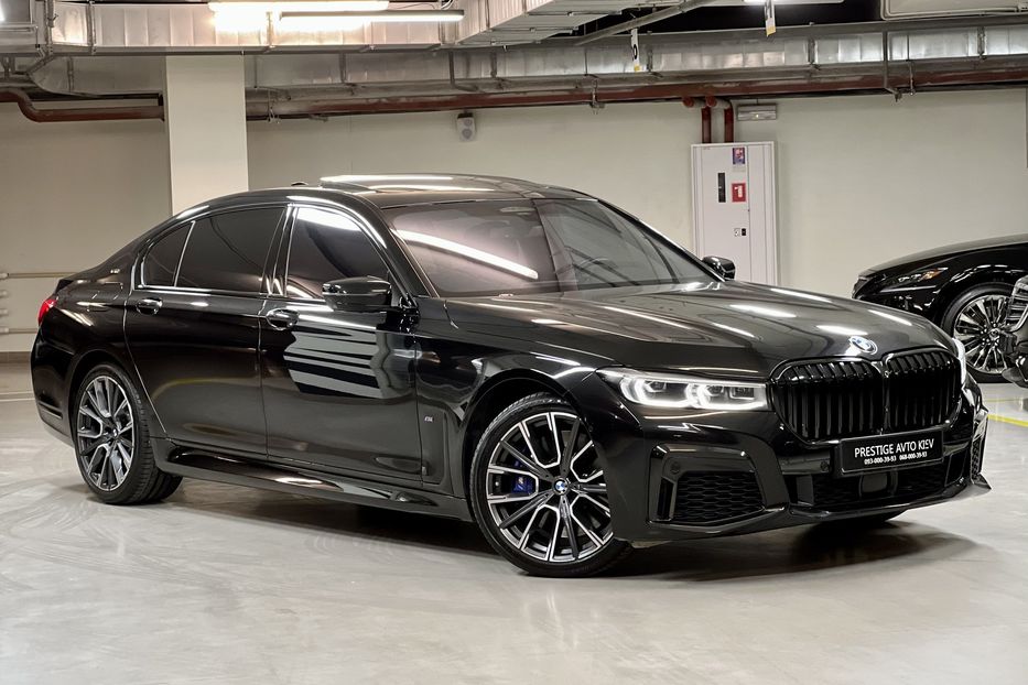 Продам BMW 760 2021 года в Киеве