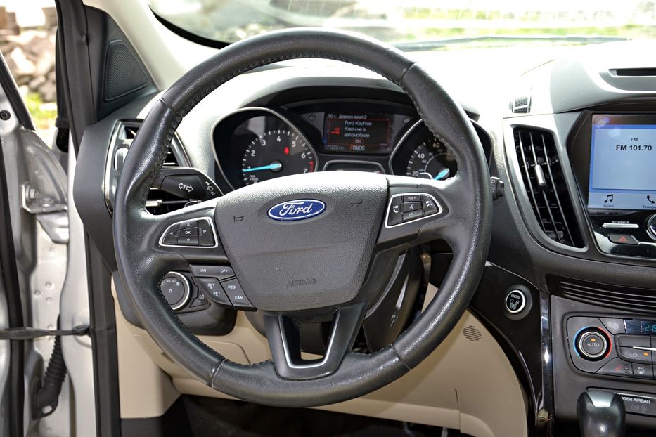 Продам Ford Escape Titanium 2016 года в Хмельницком