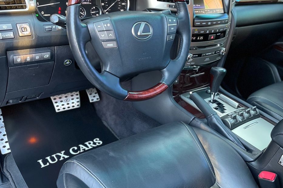 Продам Lexus LX 570 F sport 2013 года в Киеве