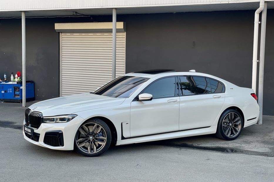 Продам BMW 760 M 2019 года в Киеве