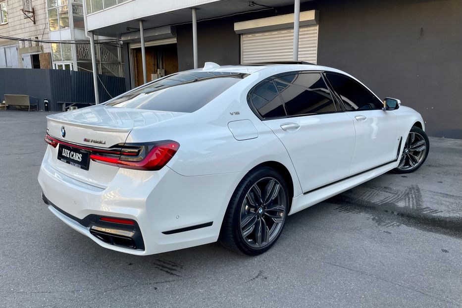 Продам BMW 760 M 2019 года в Киеве