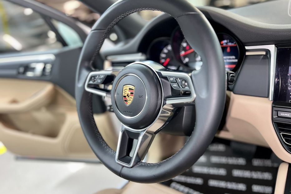 Продам Porsche Macan 2019 года в Киеве