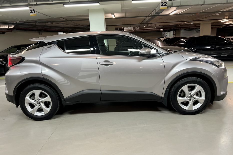 Продам Toyota C-HR 2018 года в Киеве