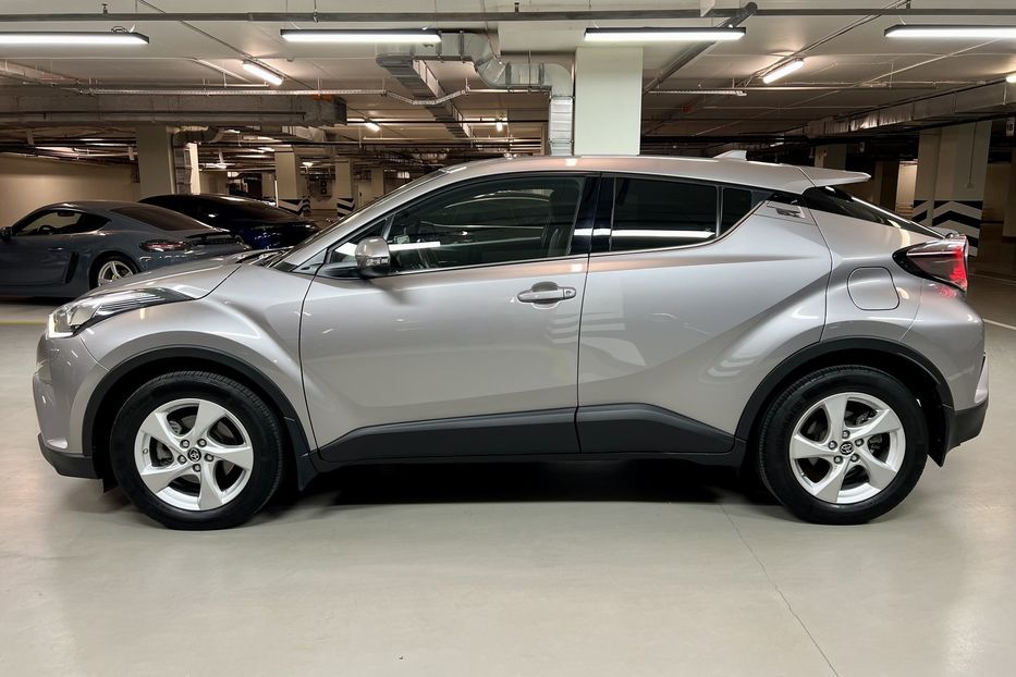 Продам Toyota C-HR 2018 года в Киеве