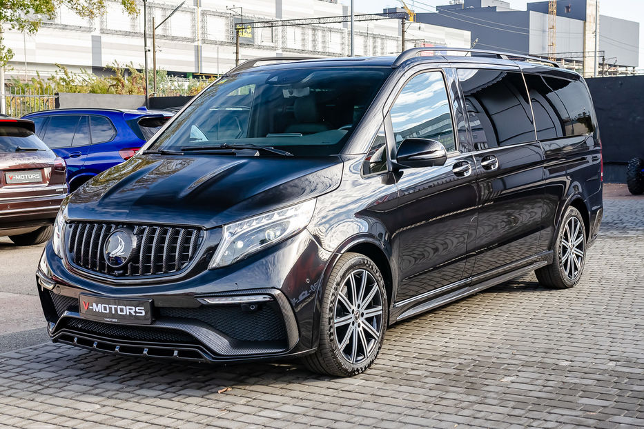 Продам Mercedes-Benz V-Class 300d 4Matic 2022 года в Киеве