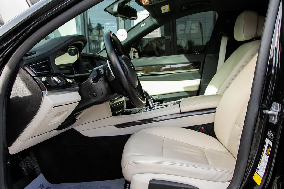 Продам BMW 740 Li 2014 года в Черновцах
