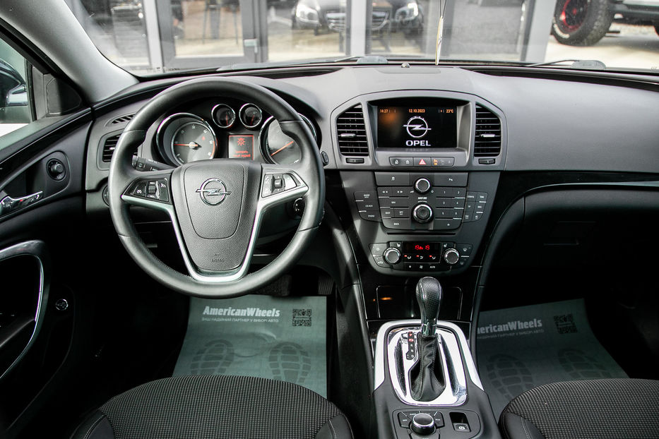 Продам Opel Insignia Sports Tourer 2012 года в Черновцах