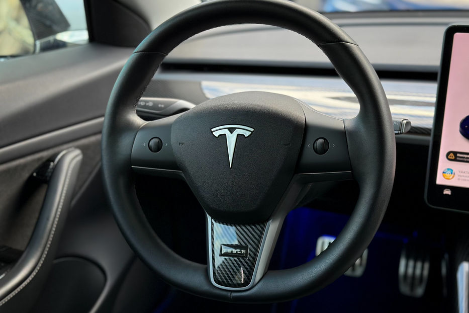 Продам Tesla Model 3 Dual motor Long Range 2019 года в Черновцах