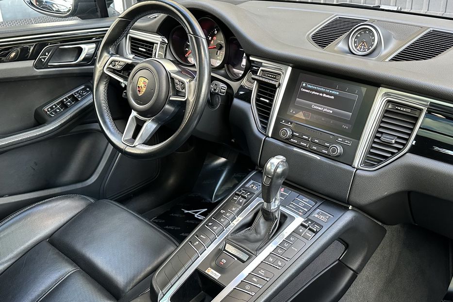 Продам Porsche Macan 2016 года в Киеве