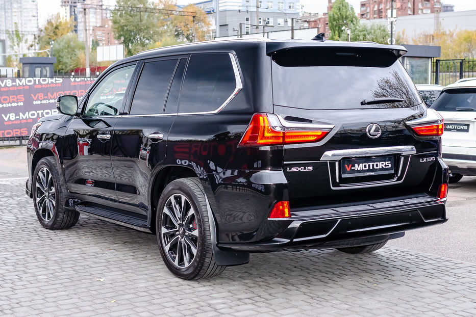 Продам Lexus LX 570 F-Sport 5.7L 2021 года в Киеве