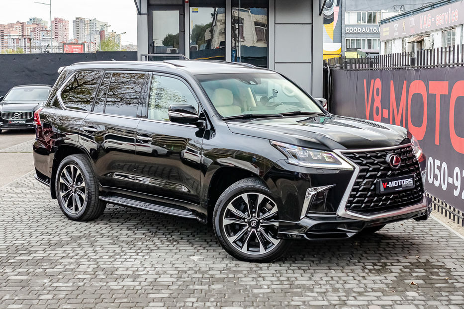 Продам Lexus LX 570 F-Sport 5.7L 2021 года в Киеве