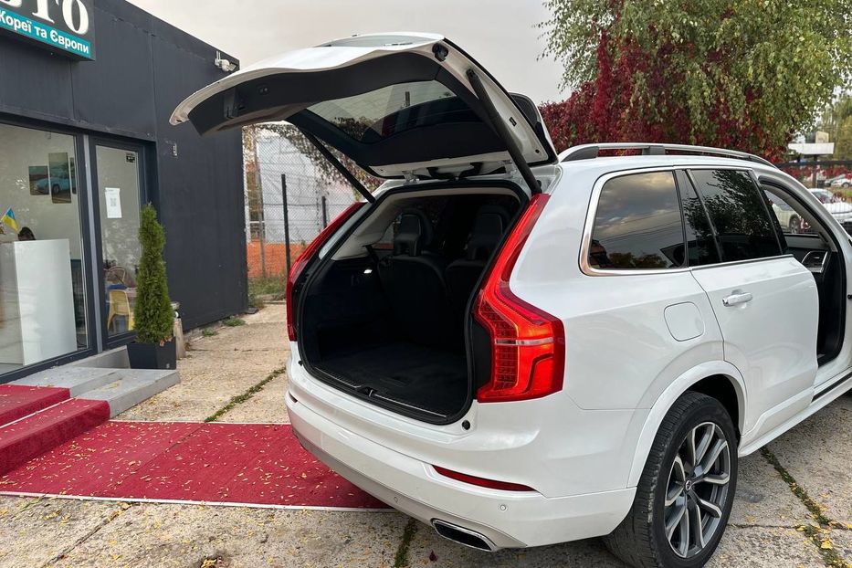 Продам Volvo XC90 MOMENTUM 2018 года в Черновцах