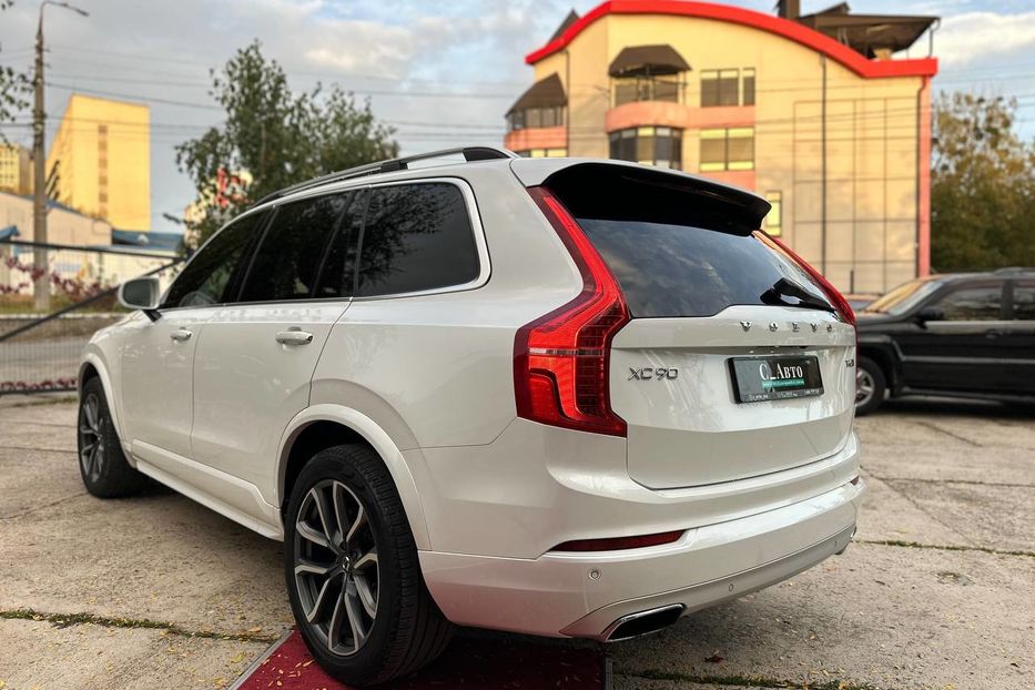 Продам Volvo XC90 MOMENTUM 2018 года в Черновцах