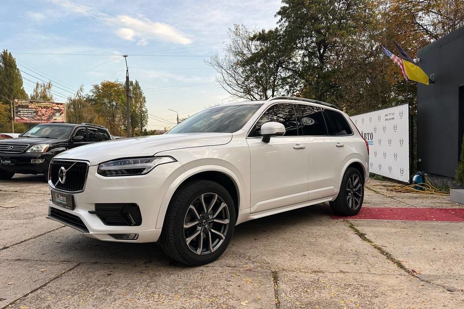 Продам Volvo XC90 MOMENTUM 2018 года в Черновцах