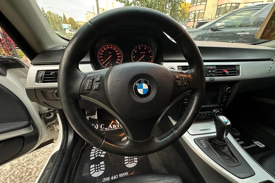 Продам BMW 320 2008 года в Черновцах