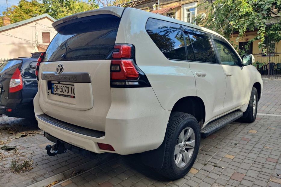 Продам Toyota Land Cruiser Prado офицал 2019 года в Одессе