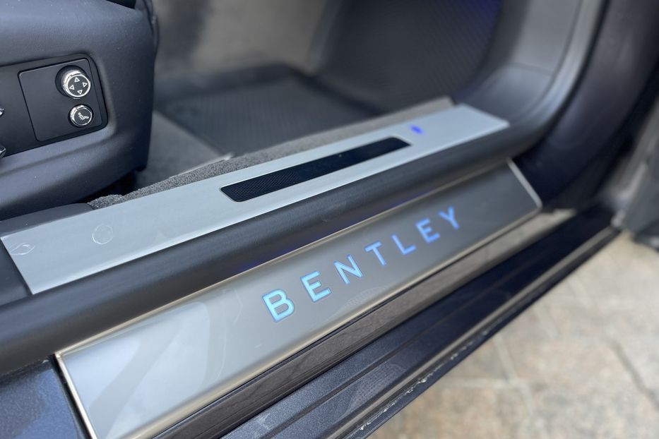 Продам Bentley Flying Spur 2021 года в Киеве