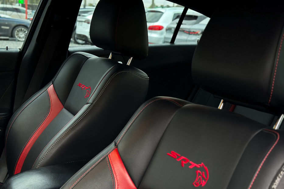 Продам Dodge Charger SRT  2016 года в Черновцах