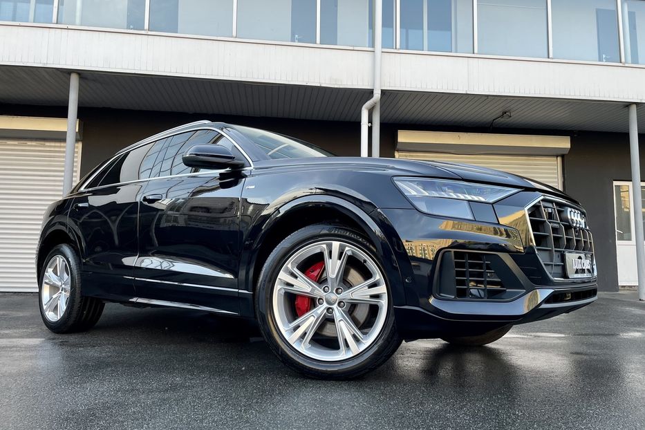 Продам Audi Q8 55 TFSI 2019 года в Киеве