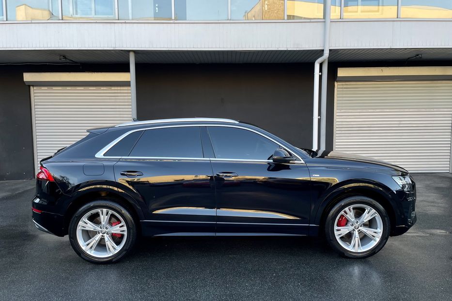 Продам Audi Q8 55 TFSI 2019 года в Киеве