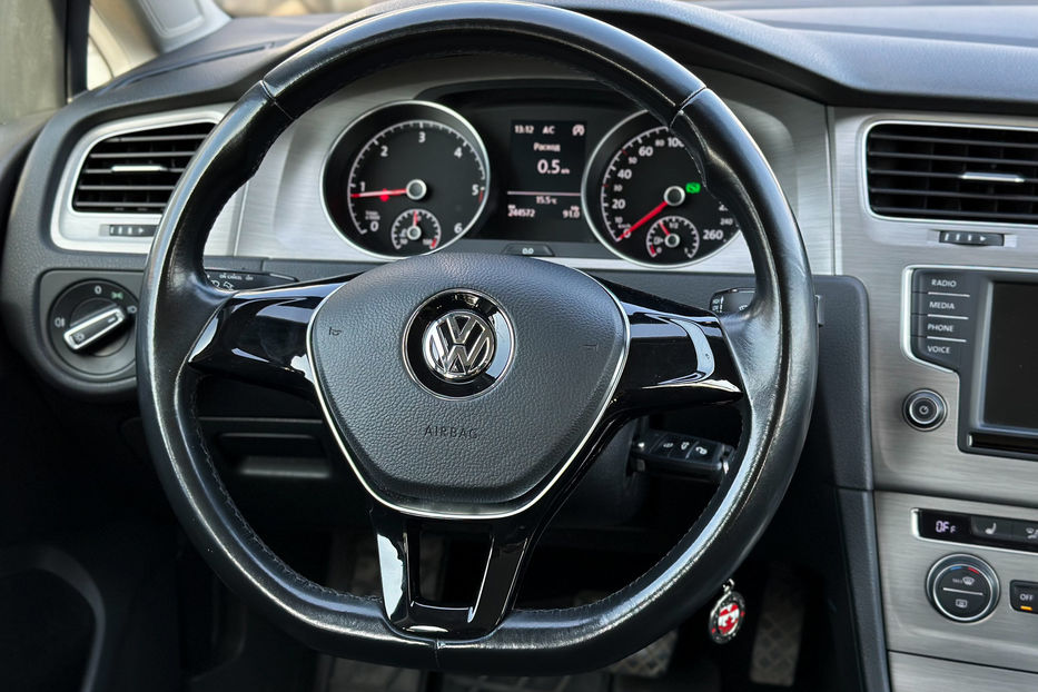 Продам Volkswagen Golf VII 2.0 BlueMotion 2015 года в Черновцах