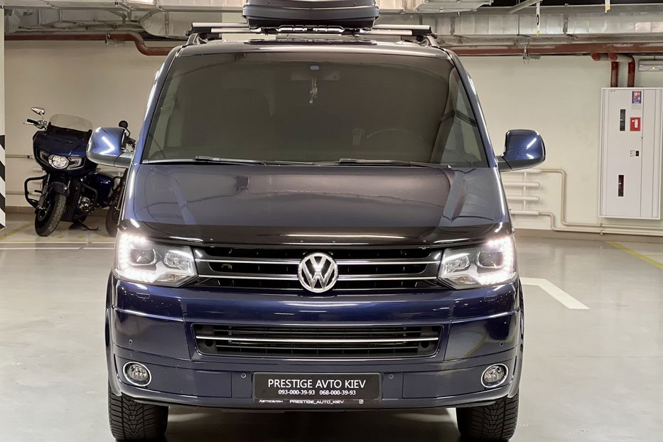 Продам Volkswagen Multivan 2015 года в Киеве