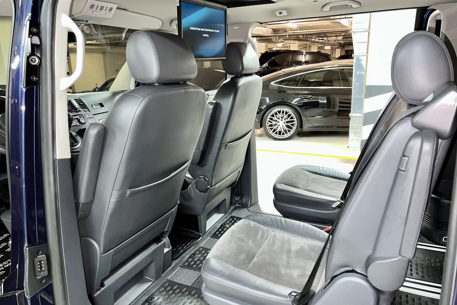 Продам Volkswagen Multivan 2015 года в Киеве