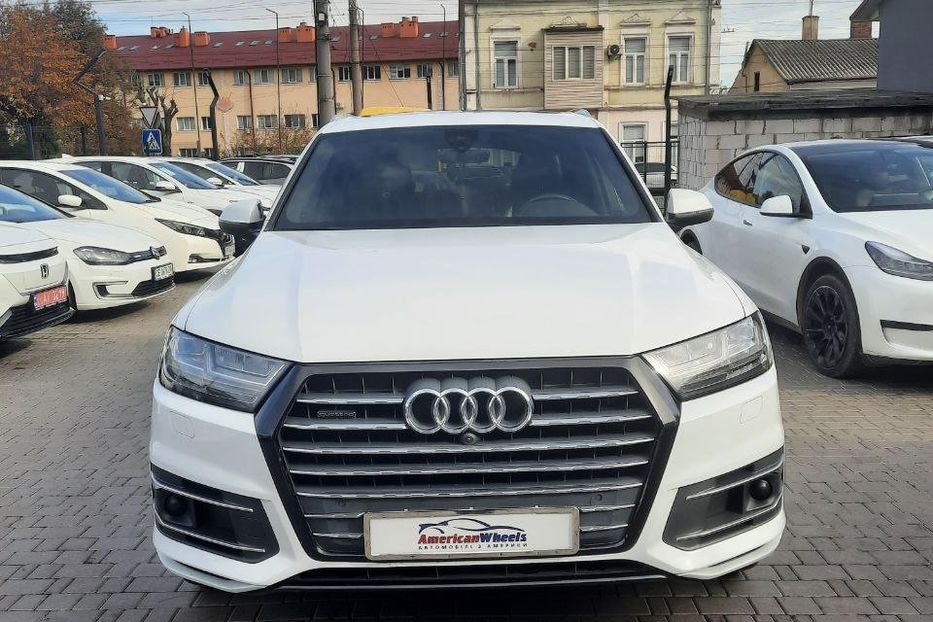 Продам Audi Q7 Premium Plus 2018 года в Черновцах