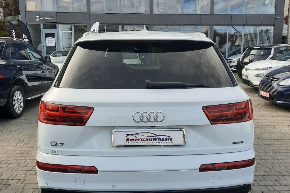 Продам Audi Q7 Premium Plus 2018 года в Черновцах